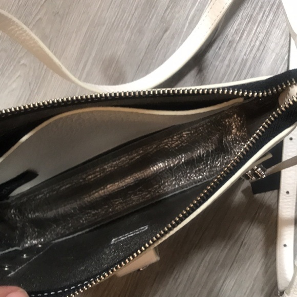 Botkier NWT White Pebbled Leather Expandable Crossbody Handbag - Picture 11 of 16